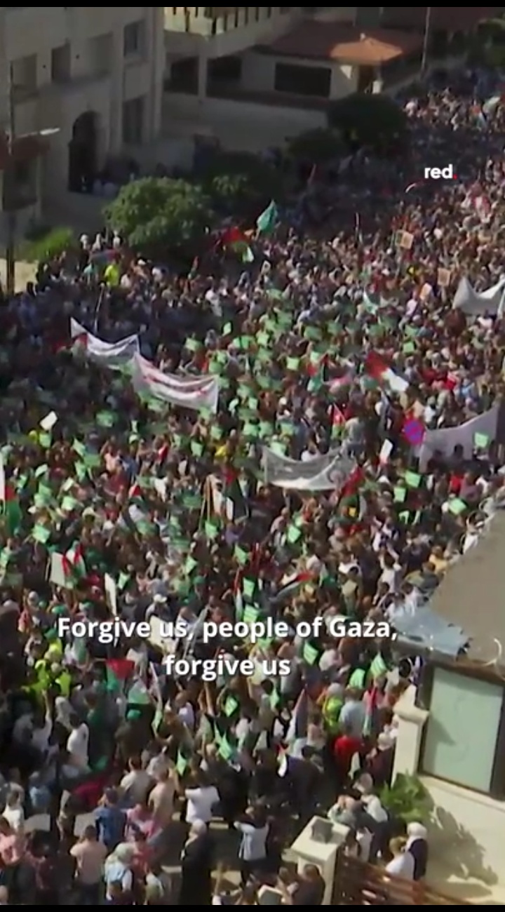 Massicce proteste in Giordania contro la visita del segretario di stato Usa Blinken. “Tutto il popolo giordano è unito in favore della resistenza palestinese e di Gaza”