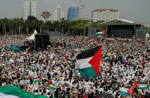 Milioni di persone in piazza nel fine settimana a fianco del popolo palestinese.