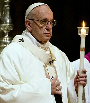 11 anni fa saliva sul soglio pontificio papa Bergoglio