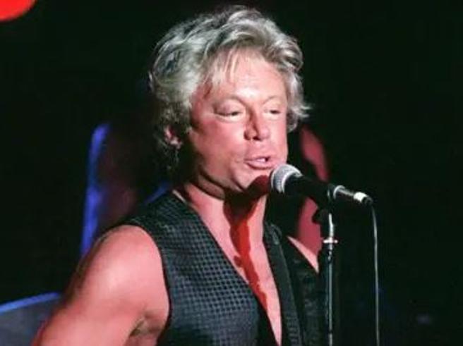 Addio ad Eric Carmen, autore di “All By Myself” ed “Hungry Eyes”