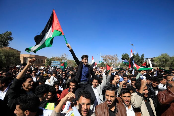 1 milione di manifestanti a Sana’a (Yemen) in solidarietà con la Palestina.